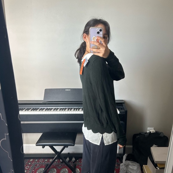 Layered collared sweater bundle - Picture 4 of 6